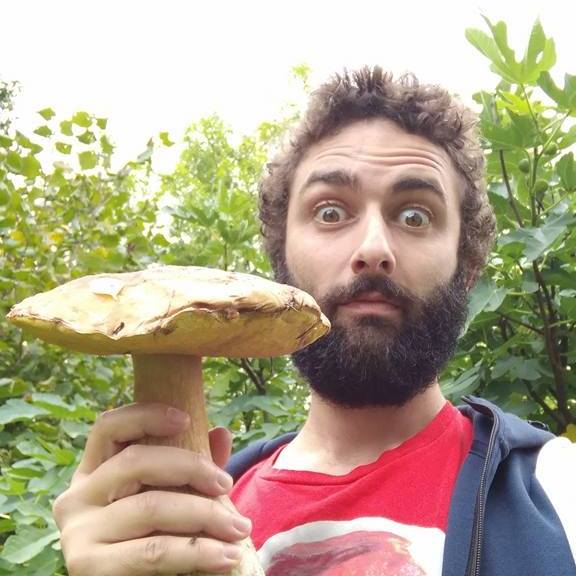 Daniil Danzig, fondateur de Nourki, en pleine nature en Auvergne